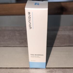 Younique Blue and White Skincare Mask